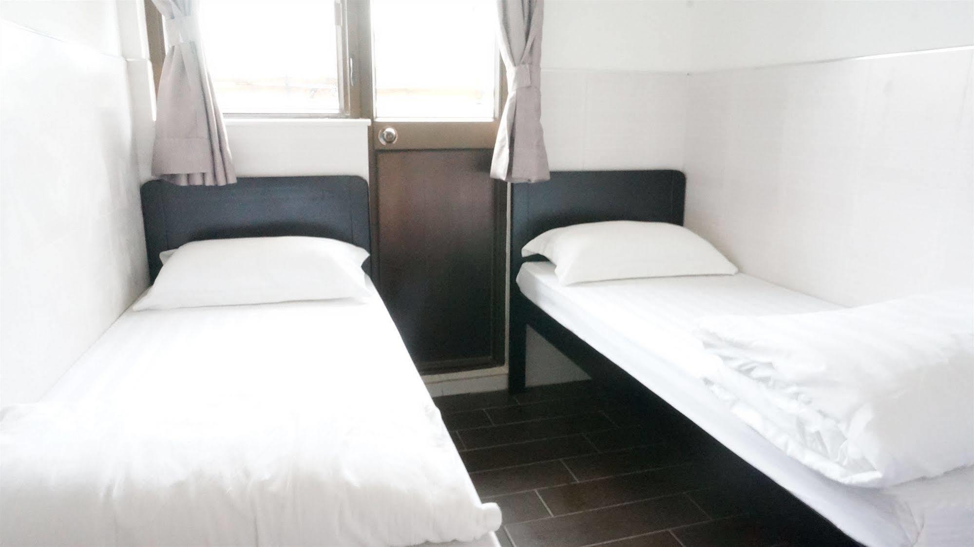 Kowloon Mongkok 1812 Guest House Hong Kong Luaran gambar